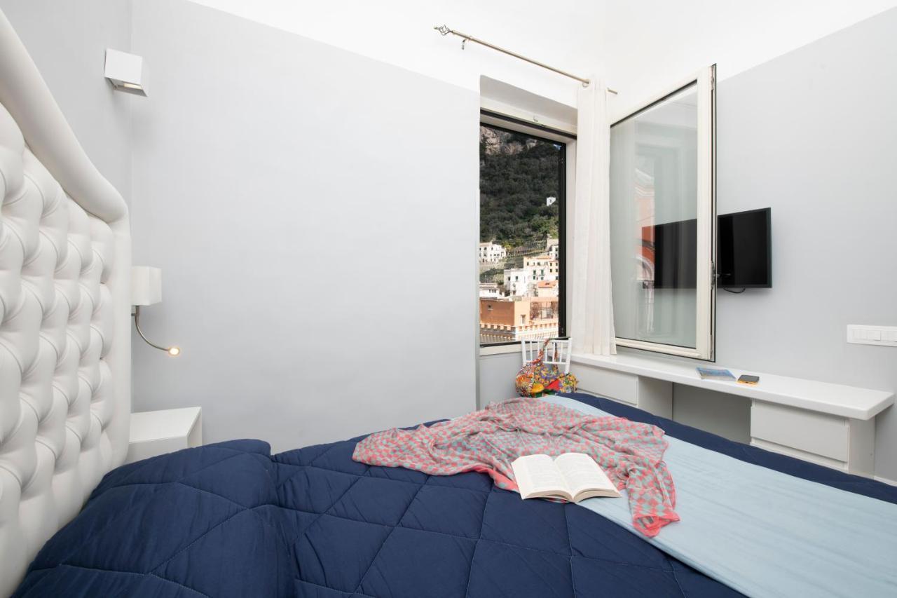 Vittoria House Centro Storico Villa Amalfi Buitenkant foto