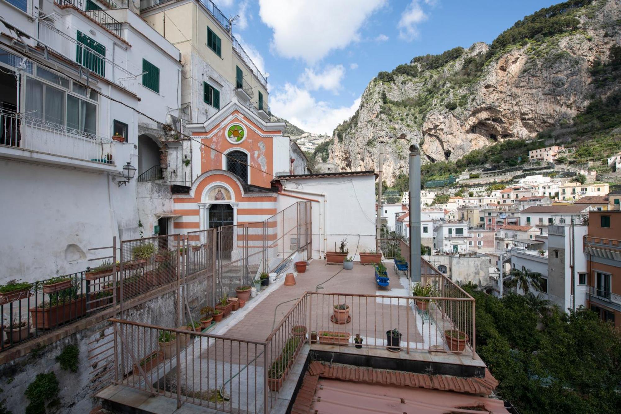 Vittoria House Centro Storico Villa Amalfi Buitenkant foto